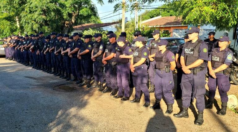 policias